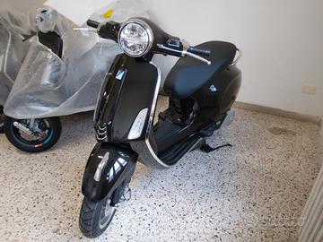 Vespa Primavera 50, km0, 2025, Nero convinto