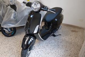 Vespa Primavera 50, km0, 2025, Nero convinto