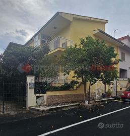 Villa bifamiliare Soverato [Cod. rif 3269545VRG]