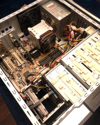 P4C800-E Deluxe, Pentium IV, Nvidia, SSD, Wi-Fi