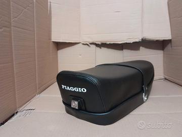 Selle nuove vespa et3 con serratura e levetta orig