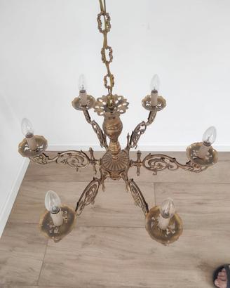 Lampadario in ottone con applique