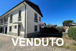 Villetta a schiera di 166 m² con 3 locali e box au