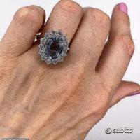 ANELLO ORO 18kt. DIAMANTI e ZAFFIRO BLU CHIARO