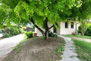 Olmo, porzione laterale di villetta