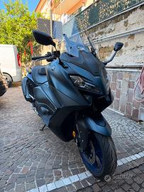 Tmax 560