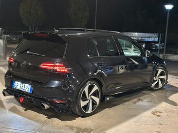 Golf 7 allestimento R 2013