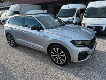 Volkswagen Touareg 3.0 V6 TDI 3 X R - LINE