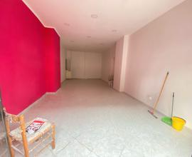 VIA CASACELLE; Locale 50MQ con Agibilità FL264