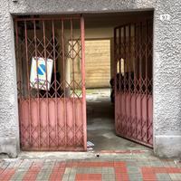 Posti moto/scooter in garage privato