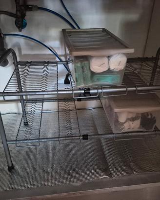 Scaffale organizer sottolavello 
