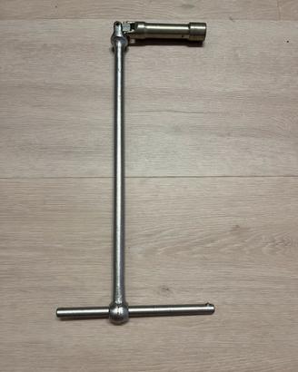 Chiave esagonale candele auto