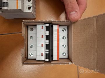 Interruttore Magnetotermico ABB C20 4 Poli 6000