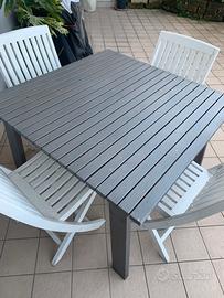 Tavolo da esterno