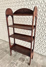 Libreria stile libery e tanti mobili eleganti
