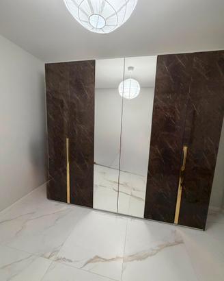 Armadio Design moderno effetto marmo scuro+specchi
