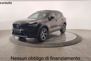 VOLVO Xc40 B3 Mild Hybrid Automatico Plus Dark