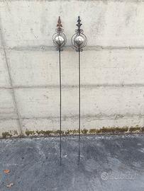 Coppia di Terminali da Giardino con "Gazing Balls"