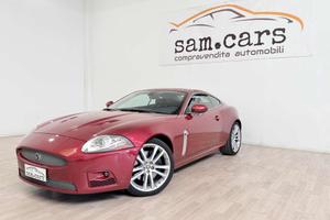 JAGUAR XKR 4.2 V8 Coupé