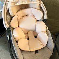 Ovetto Peg Perego + base per auto