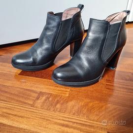 stivaletto tacco alto Nero Giardini 