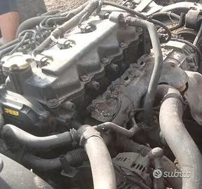 Motore nissan cabstar 2.5 131 cv yd25