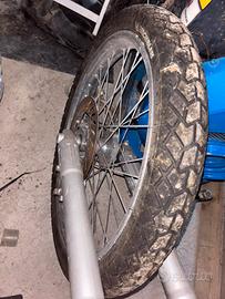Ruote anteriori e posteriori  90% yamaha dt 50