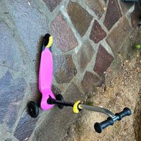 Monopattino rosa