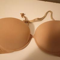 Reggiseno multifunzione.