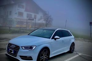 AUDI A3 2.0 TDI 150 CV ALLESTIMENTO S3