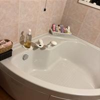 Vasca Angolare in Vetroresina -Marca Teuco-