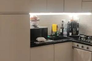 Settebagni 40mq con cantina e box