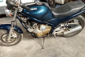 Yamaha diversion iscritta ASI
