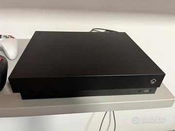 XBOX ONE X - 1TB