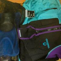 attrezzatura snorkeling pinne maschera boccaglio