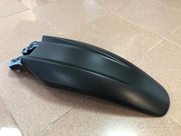 PARAFANGO ANTERIORE CL500 NERO