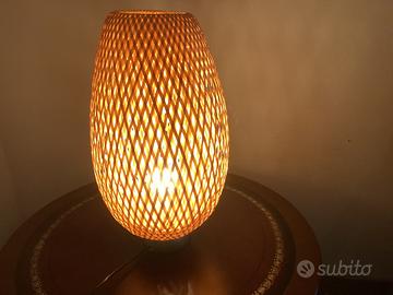 Lampada da tavolo