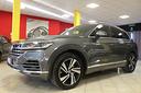volkswagen-touareg-3-0-v6-tdi-pelle-pack-luci