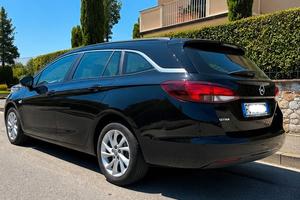 Opel asta sw 2020 cambio automatico 