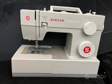 Macchina da Cucire SINGER Heavy Duty 1102
