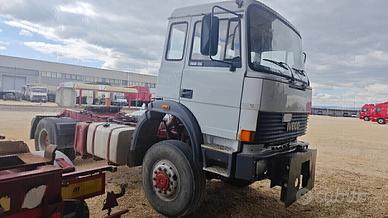 IVECO 190.30 trattore 4x4