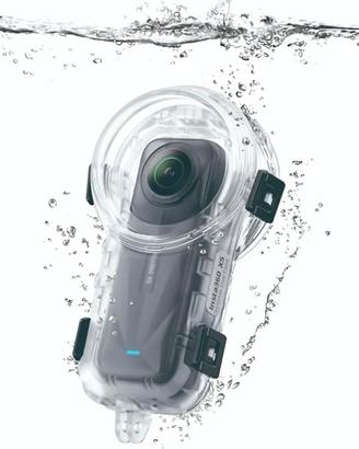 Scafandro e custodia  originale per Insta 360 X5