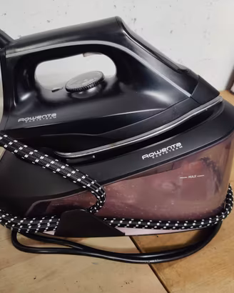 Ferro da stiro + caldaia Rowenta Easy Steam VR5120