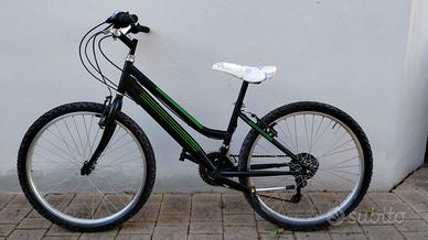 Bicicletta bici mountain bike con ruote da 24"