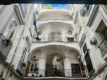 Appartamento Napoli [Cod. rif 3341591VRG] (Pendino