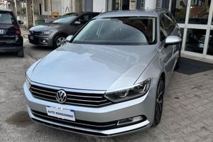 VOLKSWAGEN PASSAT Variant 2.0 tdi Highline 150cv d