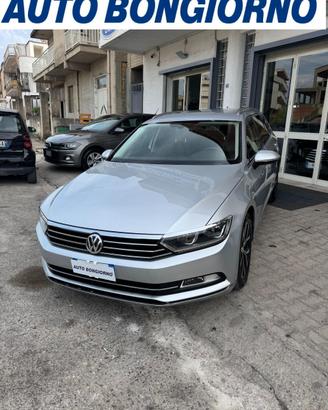 VOLKSWAGEN PASSAT Variant 2.0 tdi Highline 150cv d