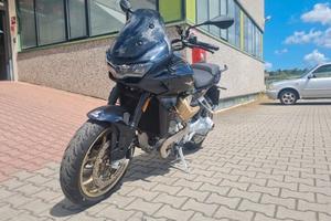 Moto Guzzi V100 Mandello