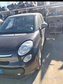 FIAT 500L IN PEZZI DI RICAMBIO 