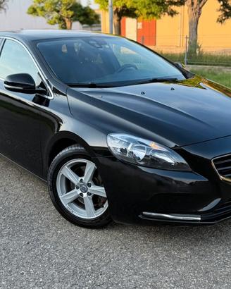 VOLVO V40 1.6 DIESEL CAMBIO AUTOMATICO